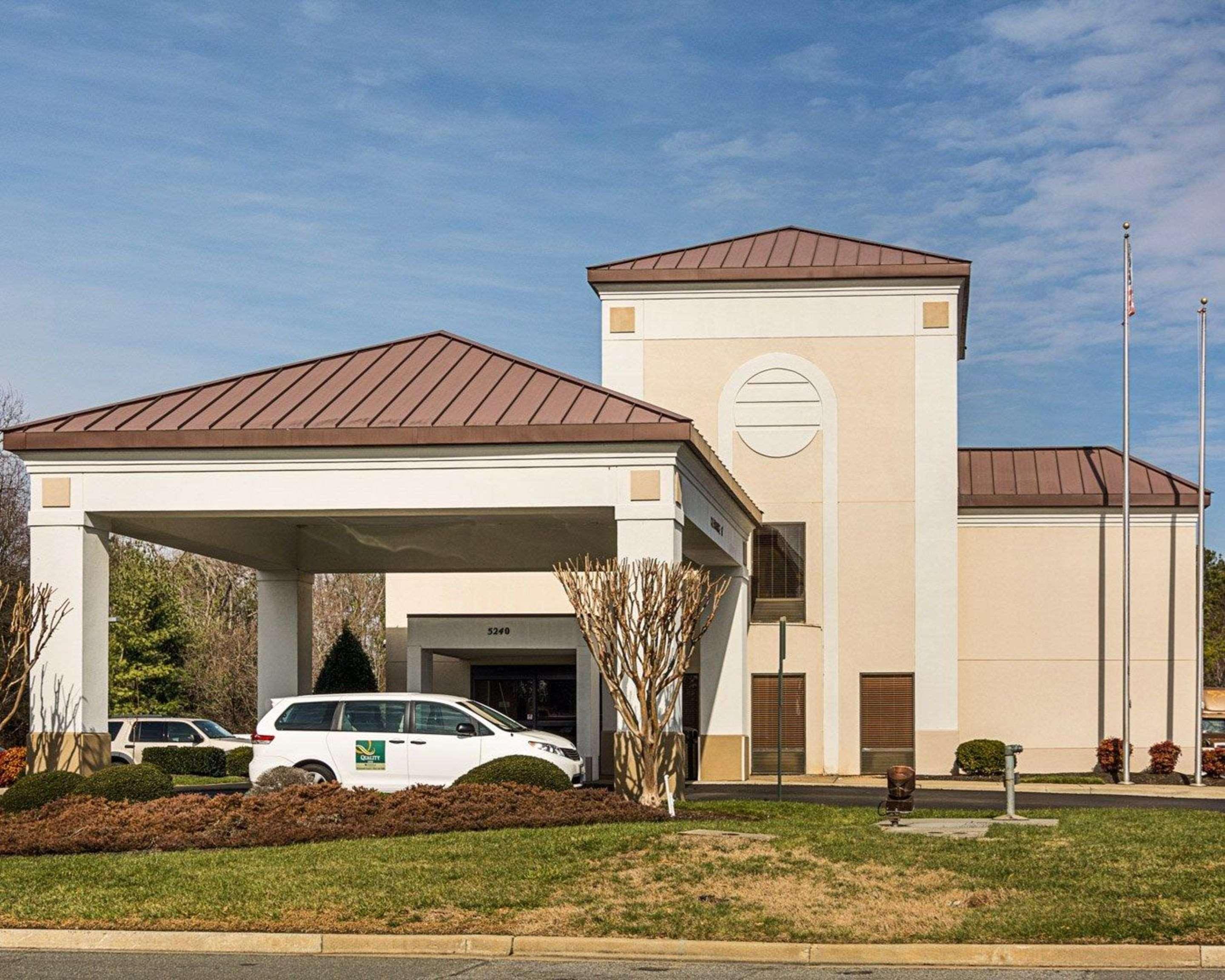 Quality Inn Richmond Airport Sandston Exterior photo